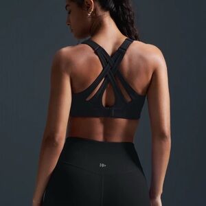 Yvette Black Power Adjustable Criss Cross Padded Running Bra Women's Medium